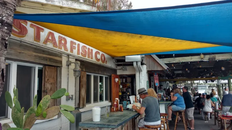 This Florida Seafood Shack Serves A Sandwich So Good, People Talk About It All Week 11 Essential Details: Hours, Parking, And Locals’ Wisdom