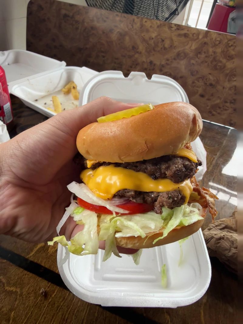 Classic Cheeseburger Value