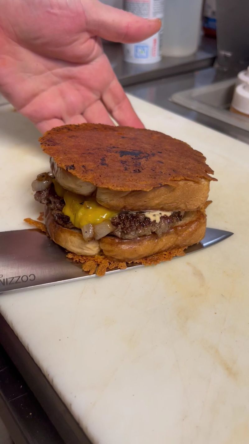 The Best Juicy Lucy in the South Might Be Hiding at This No-Frills Florida Burger Joint 10 Chori Burger and Other Beefy Detours