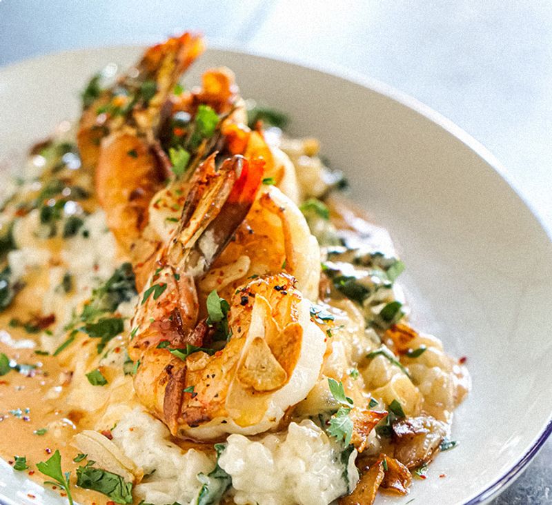 12 Unassuming Arizona Restaurants Serving Shockingly Good Seafood 4 Buck & Rider Phoenix - Phoenix, Arizona