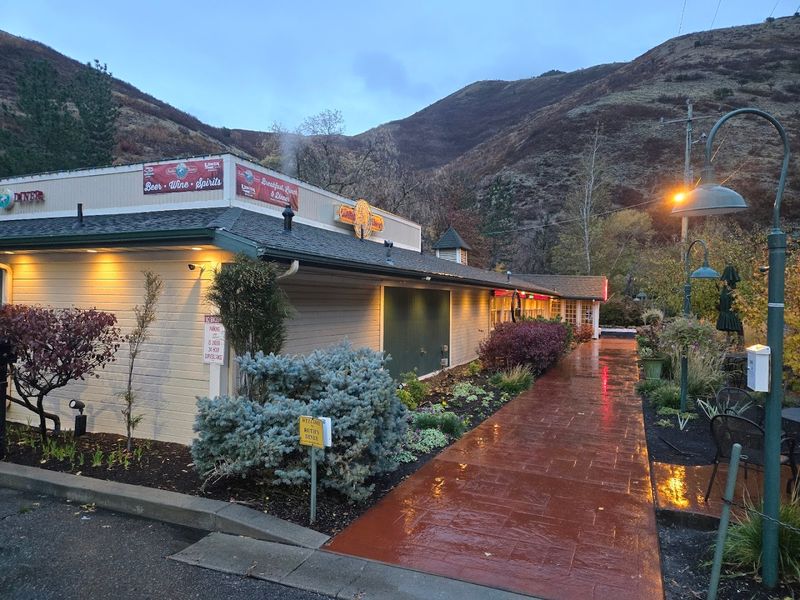 Ruth's Diner - Emigration Canyon, Utah