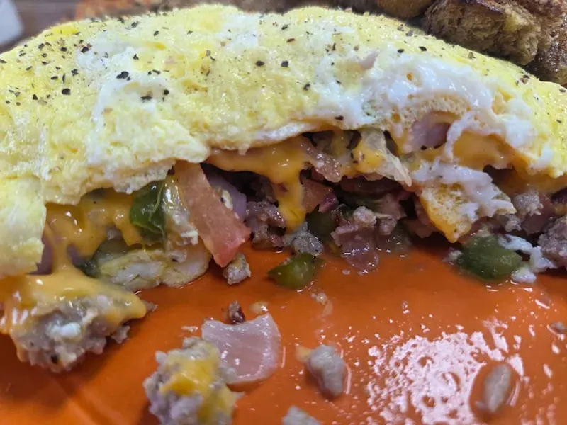 Lonnie's | Roadhouse Café - Williston, North Dakota