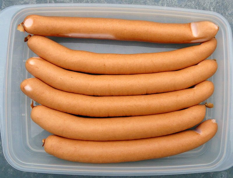 21 Foods People Used to Bring Home Every Week - Now They Don’t 16 Vienna sausages
