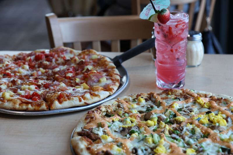 Fong's Pizza - Des Moines, Iowa