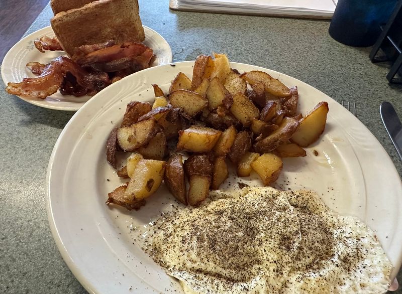 Classic Eggs and Homefries Plate