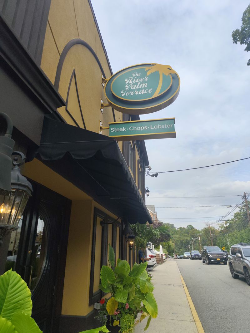 The River Palm Terrace - Edgewater, New Jersey