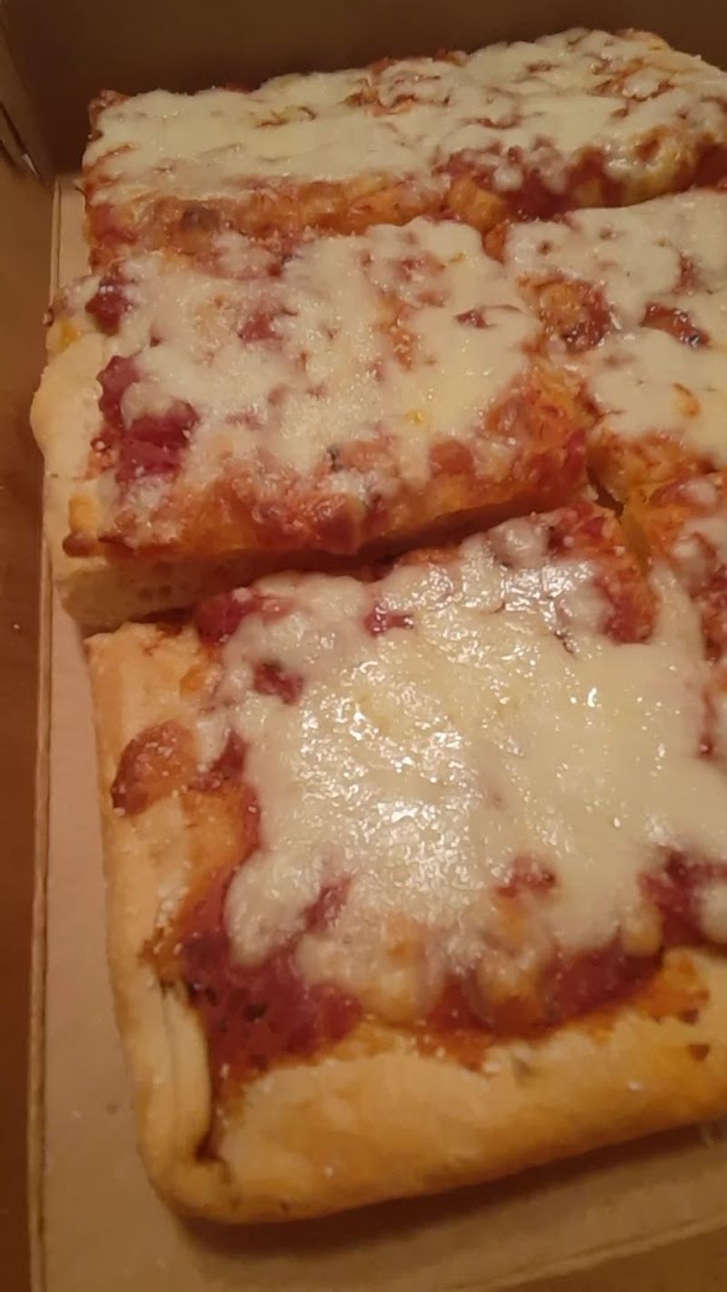 This Hidden Florida Pizza Spot Is So Good, Locals Can’t Stop Talking About It 2 The Iconic Square Sicilian-Style Pizza