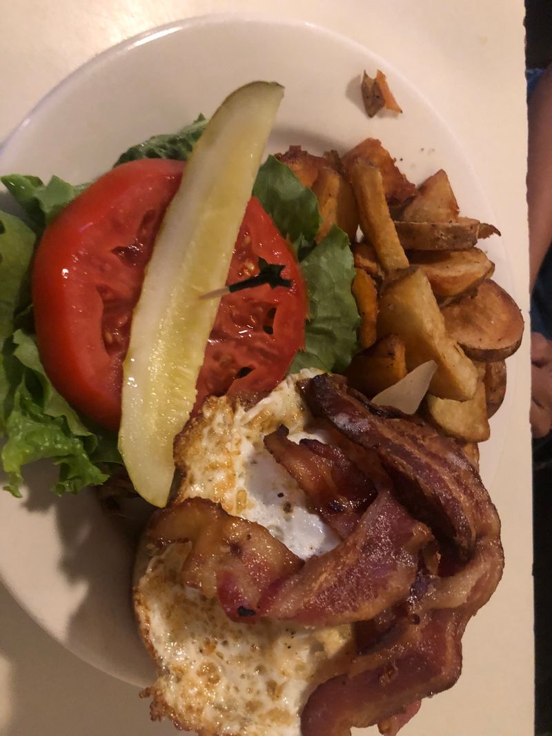 Dots Back Inn - Richmond, Virginia