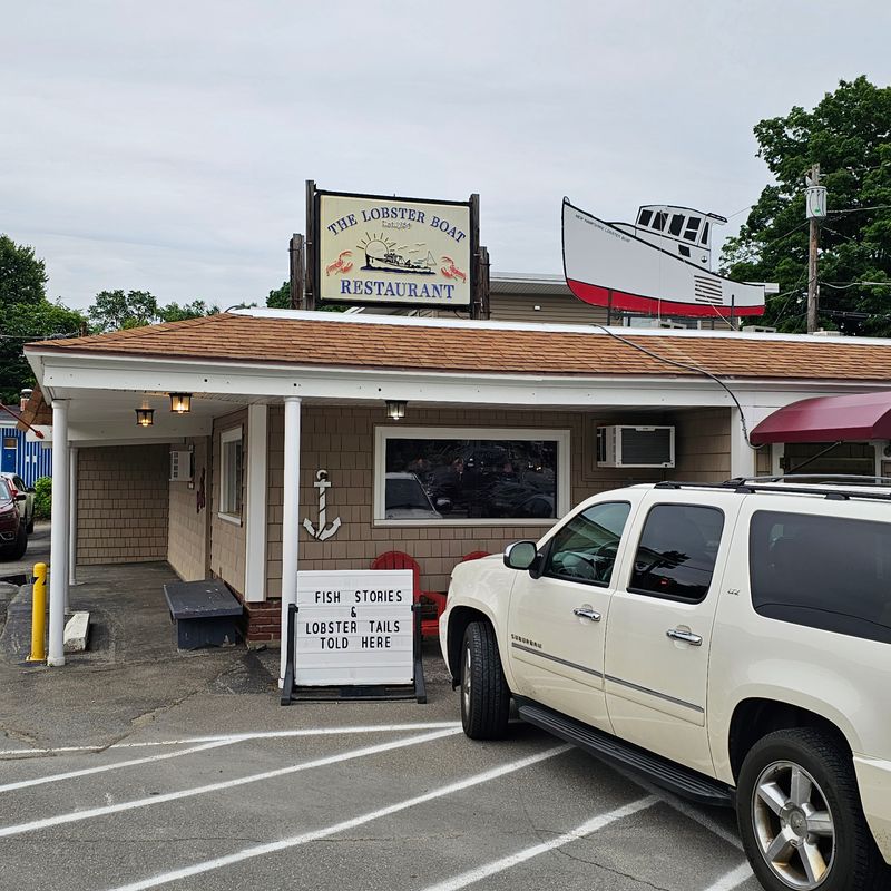 Lobster Boat Restaurant - Merrimack, New Hampshire