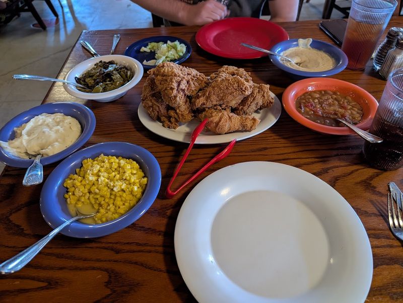 Babe's Chicken Dinner House - Garland, Texas