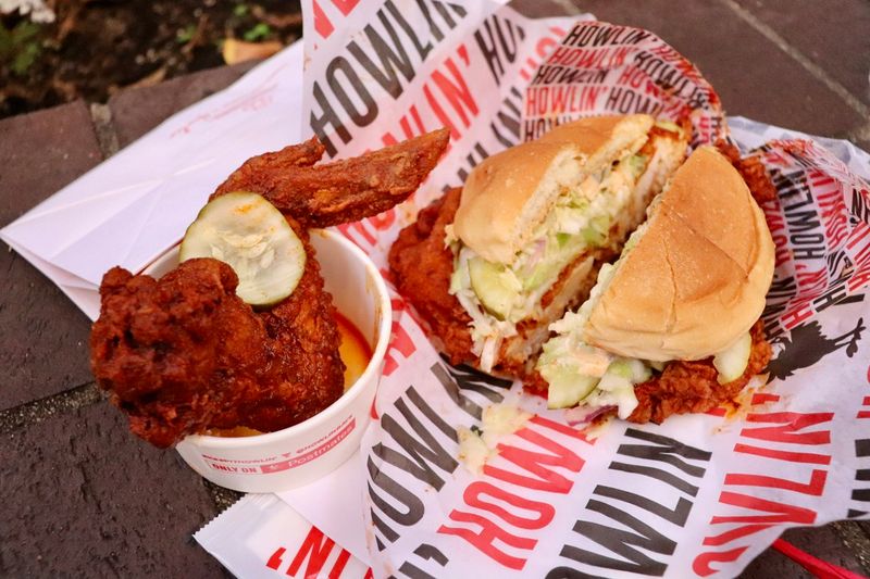 Howlin' Ray's Hot Chicken - Chinatown - Los Angeles, California