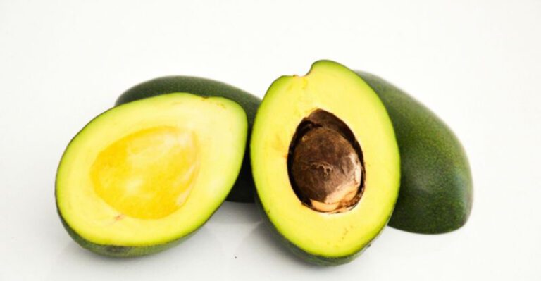 19 Grocery Cart Items That Quietly Became Financial Decisions