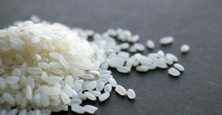 20 grocery aisle favorites that keep surviving every “health” phase