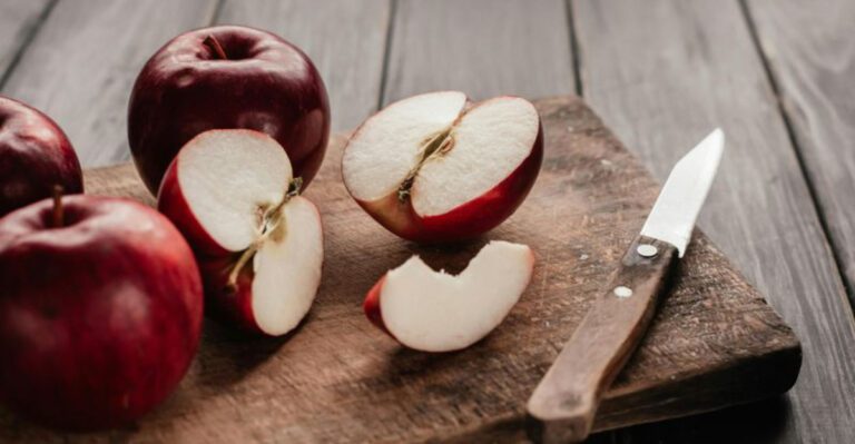 21 “Grandpa” Snacks People Mock – Then Finish First