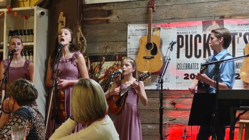 Puckett's Restaurant - Franklin, Tennessee