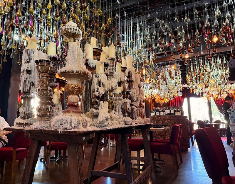 This Arizona desert town is home to a restaurant people swear is worth every mile 3 Decor That Stops You in Your Tracks the Moment You Walk In