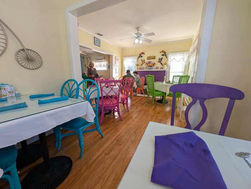 A Mom-and-Pop Spirit in a Chain-Heavy World