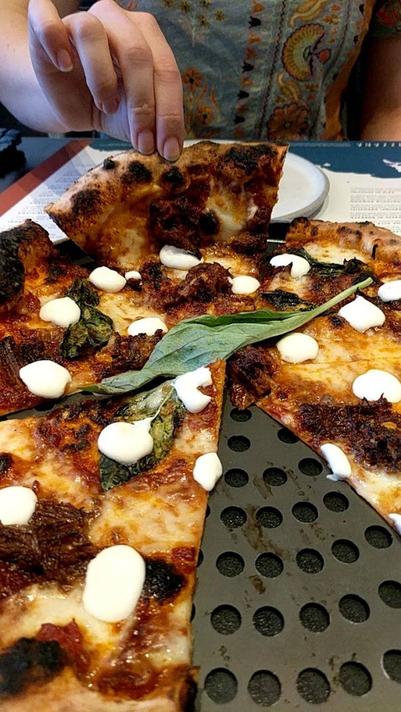 Pizzana - Los Angeles, California