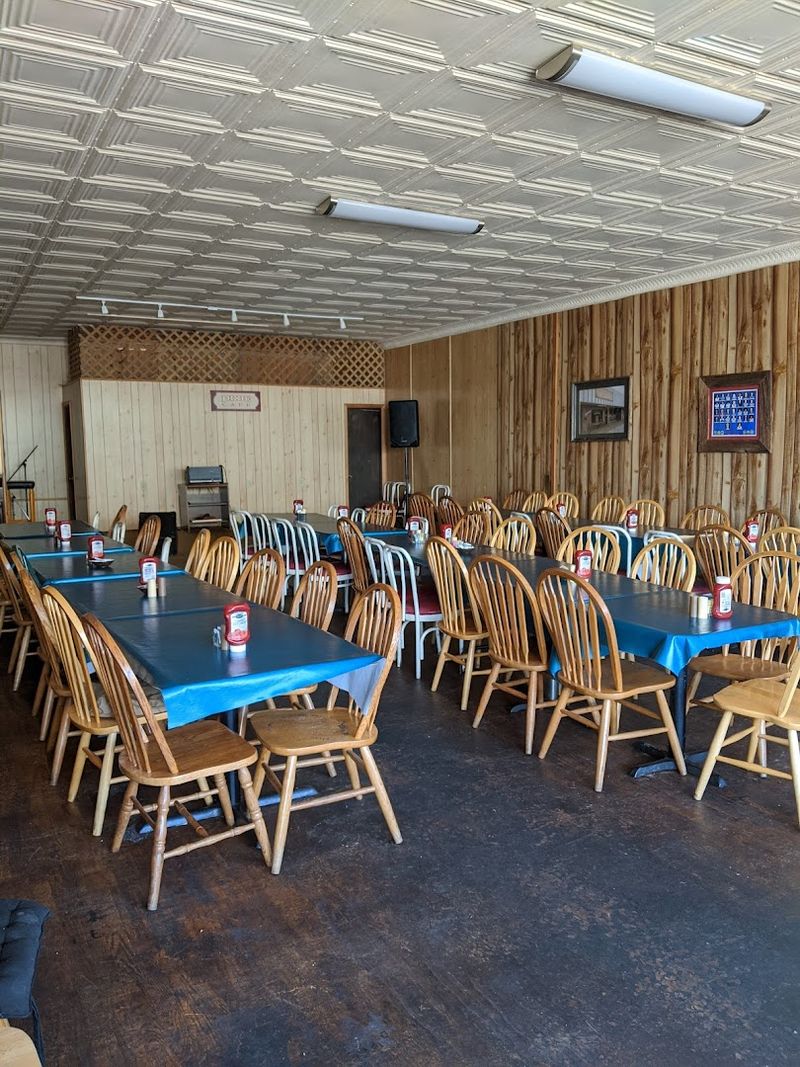 Dixie Cafe - Byrdstown, Tennessee