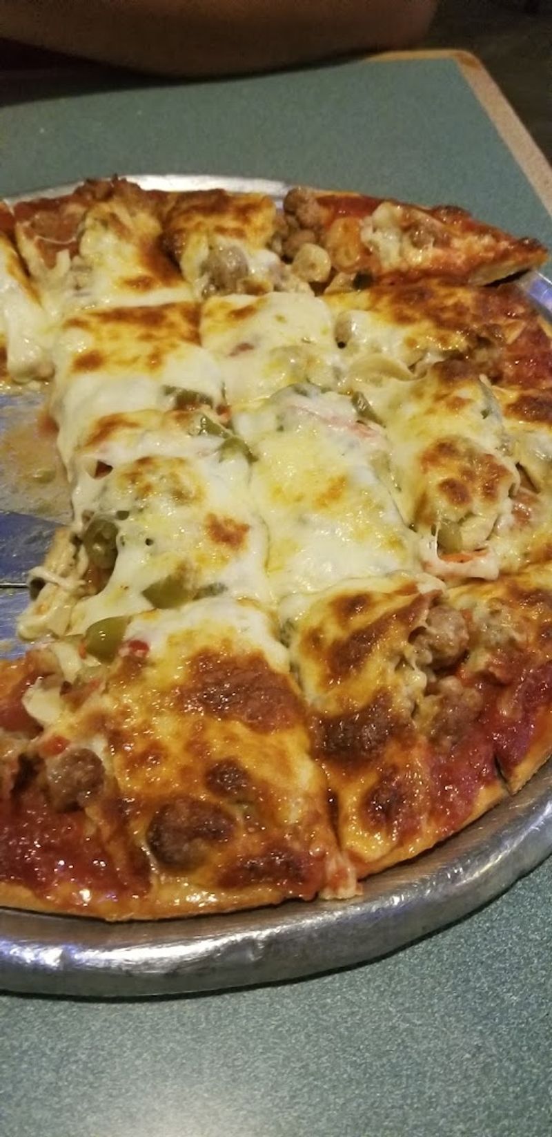 Beggars Pizza - Western - Blue Island, Illinois