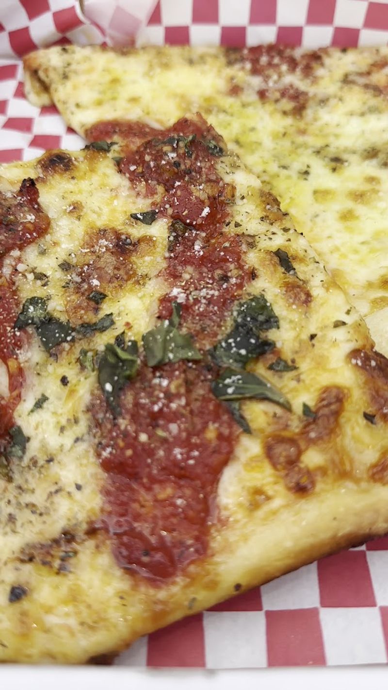 White Pizza Worth Writing Home About