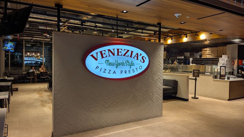 Venezia's New York Style Pizza Presto - Tempe, Arizona