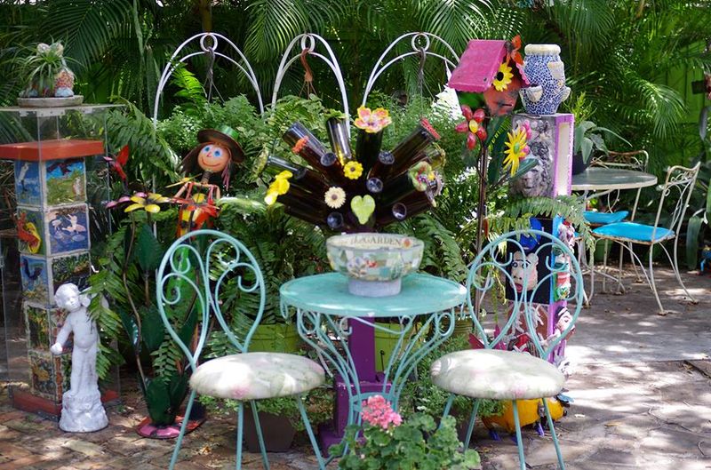 This Quirky Art Village in Florida Is Full of Whimsical Charm 6 Arte Cafe — Authentic Italian Food in an Artsy Setting