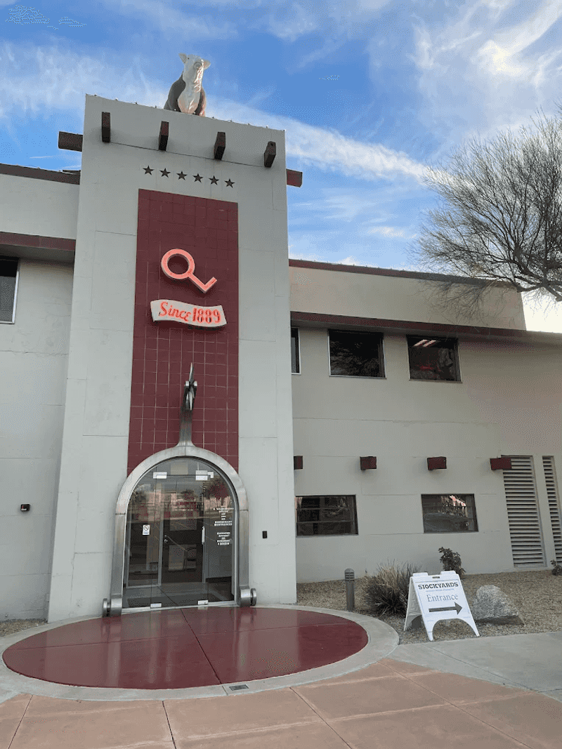 Why Locals Keep Choosing The Stockyards for Family Dinners