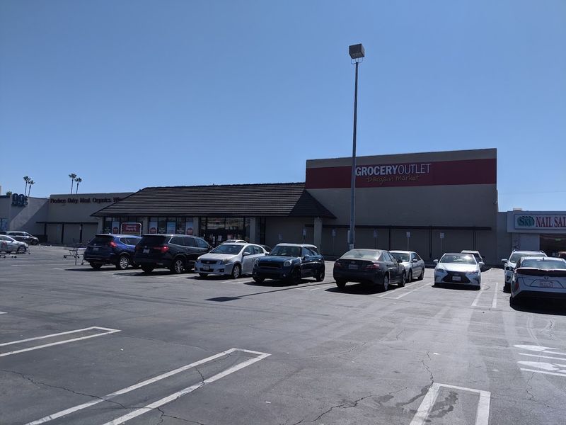 Grocery Outlet - Anaheim, California