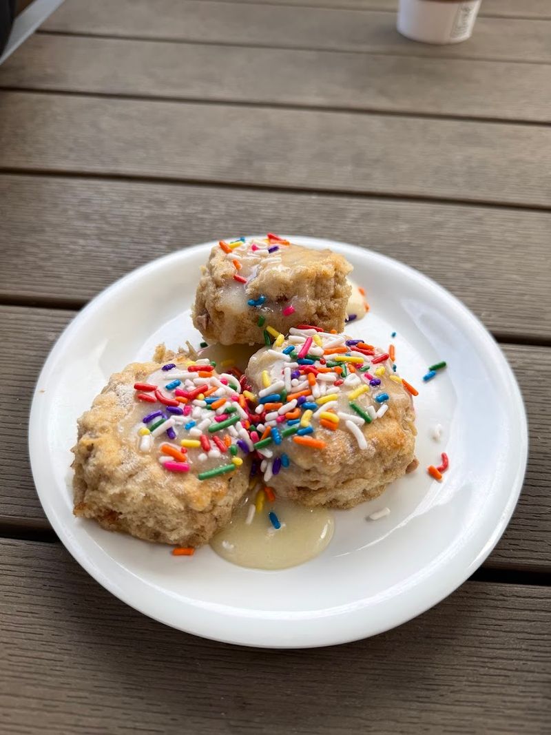 Cinnamon Biscuits That Arrive as a Sweet Surprise
