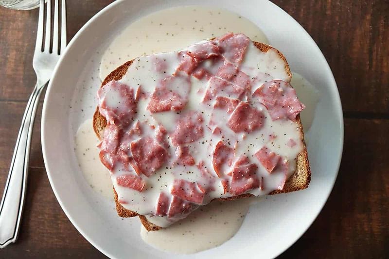 Chipped beef on toast