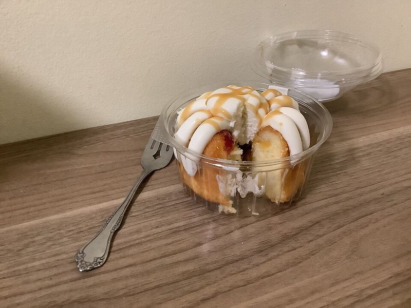 Pineapple upside down cake