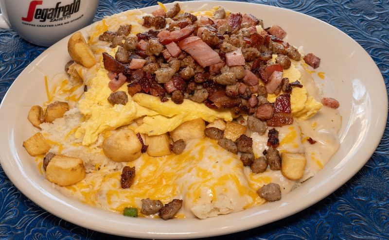 This Texas Restaurant Serves Fried Chicken That's Almost Too Good 5 Breakfast All Day Long — A Dream Come True