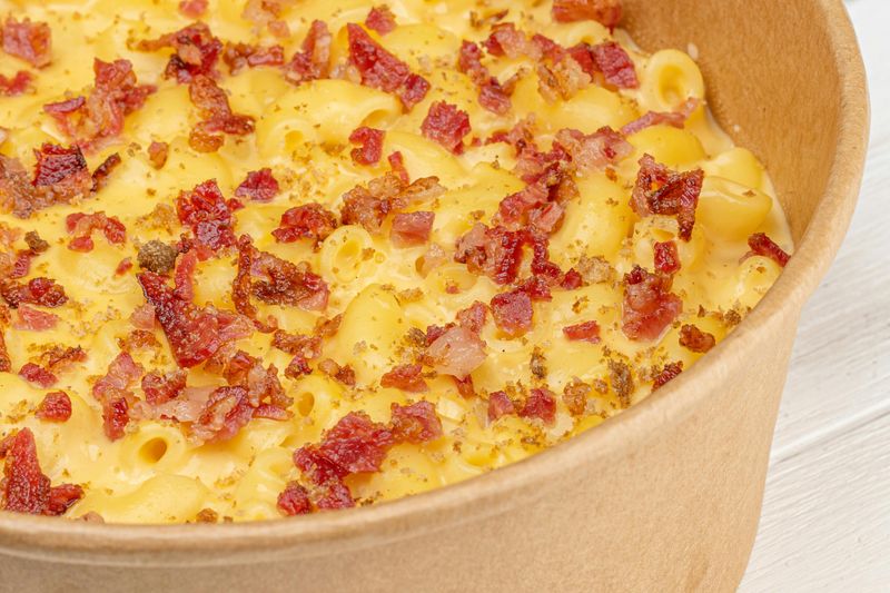 Bacon mac and cheese