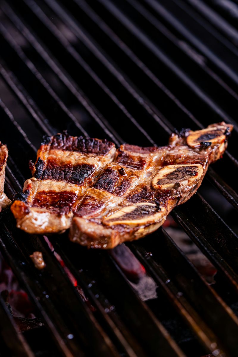 20 Foods That Taste Better When They’re Slightly Burnt 13 Steak crust