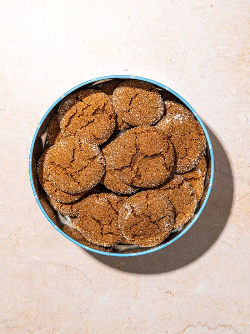 23 Foods That Quietly Disappeared From Kitchens - and Might Never Come Back 14 Molasses cookies from tins