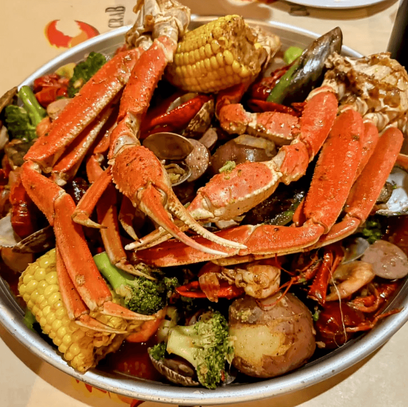 9 Florida Seafood Boil Spots That Always Feel Like A Party 9 Crafty Crab - Orange Park, Florida
