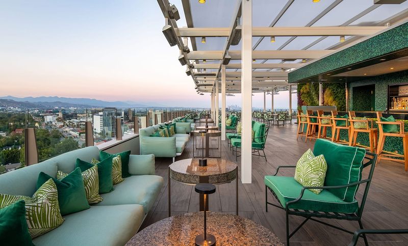 7 California rooftop bars where one drink usually turns into the whole evening 4 The Rooftop Beverly Hills - Beverly Hills, California