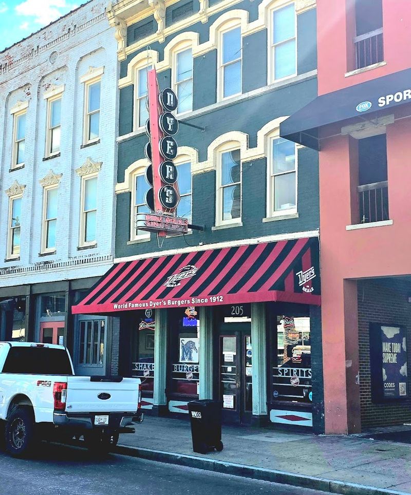 Dyer's Burgers - Memphis, Tennessee