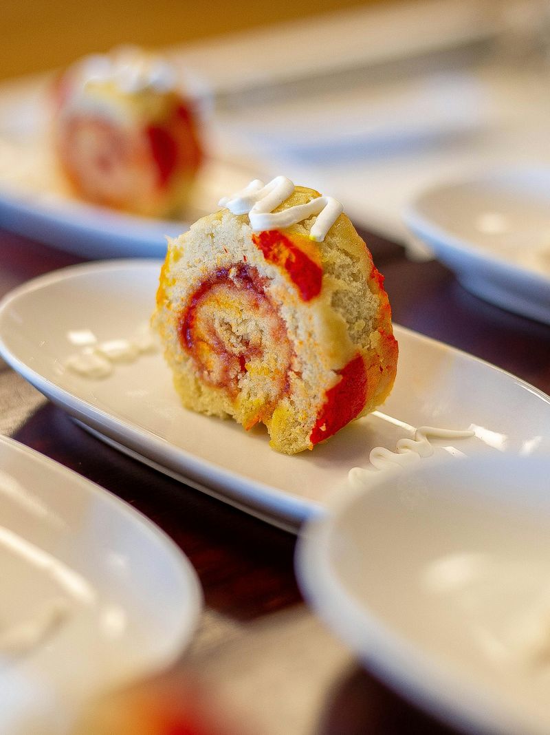 22 grocery products that quietly changed so much people stopped trusting them 5 Snack cakes