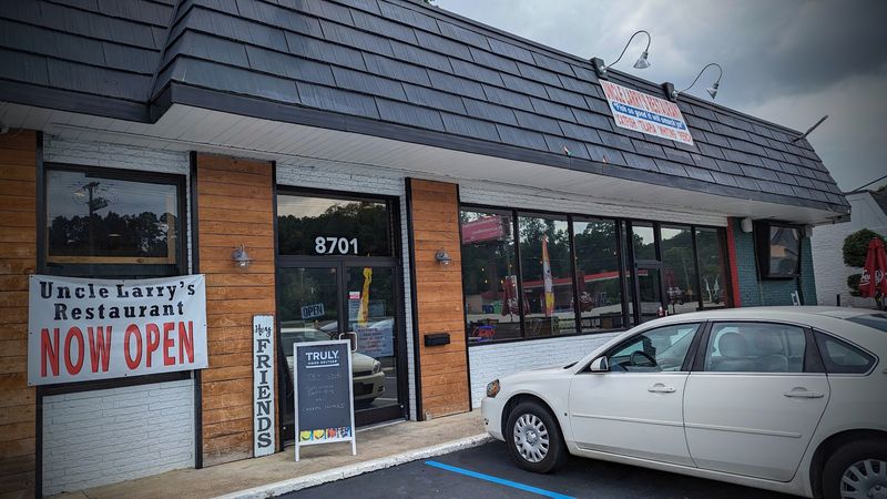 Uncle Larry's - Chattanooga, Tennessee