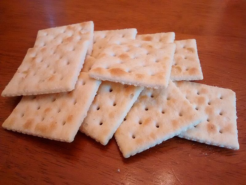 22 Foods People Pretend They Never Liked - But Grew Up Eating Constantly 17 Snack crackers