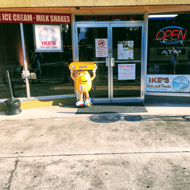 Ike's Eats & Treats - Auburndale, Florida