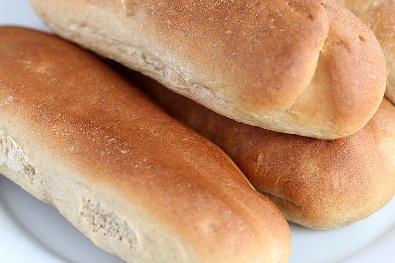 22 Foods People Pretend They Never Liked - But Grew Up Eating Constantly 5 Hot dog buns