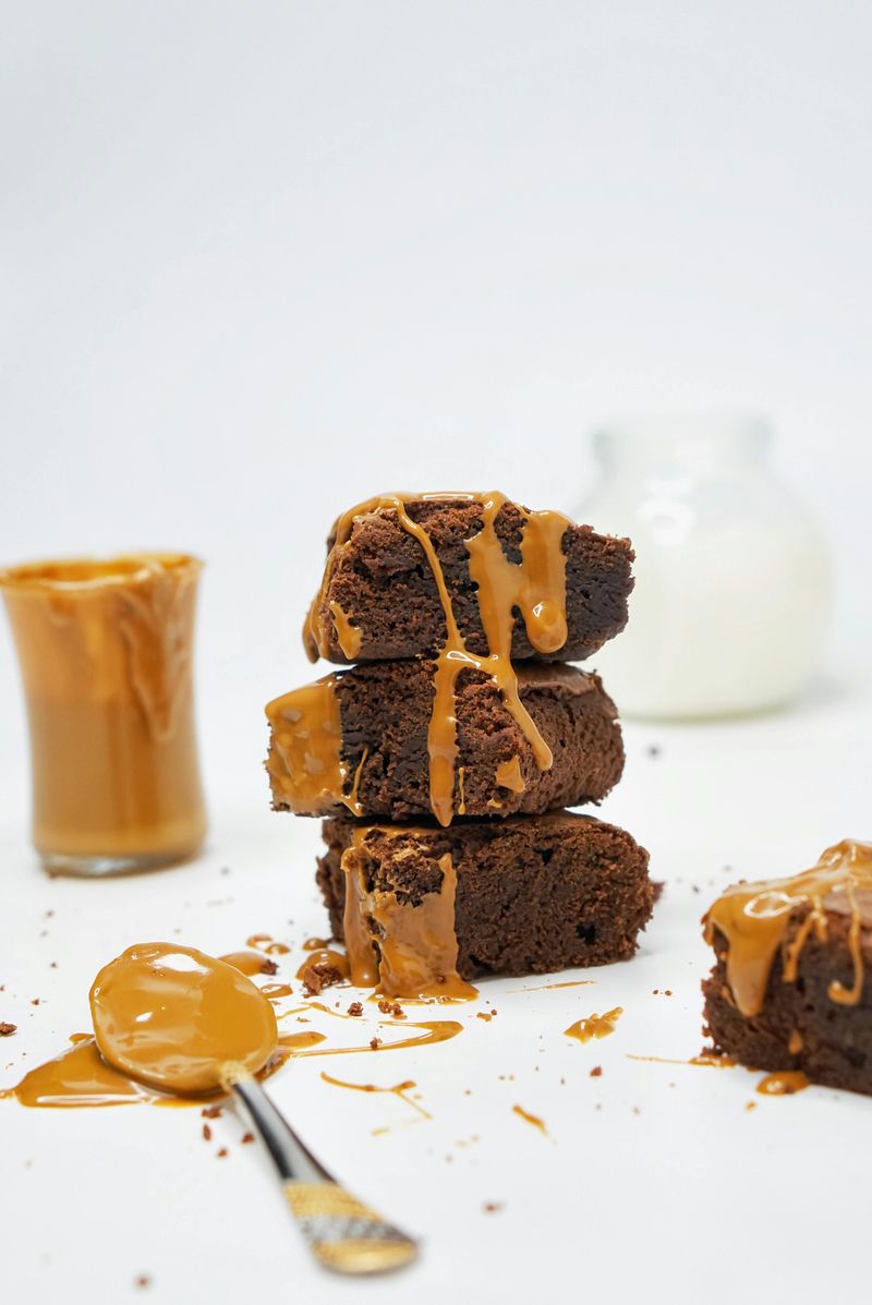 20 Restaurant Foods That Are Almost Always Pre-Cooked Somewhere Else 18 Brownies