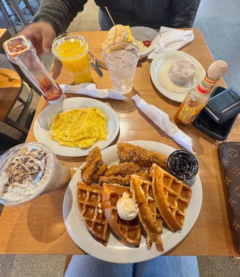 The Egg Platter — Fresh Ingredients, Big Satisfaction