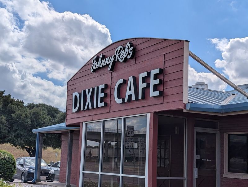 Johnny Reb's Dixie Cafe - Hearne, Texas