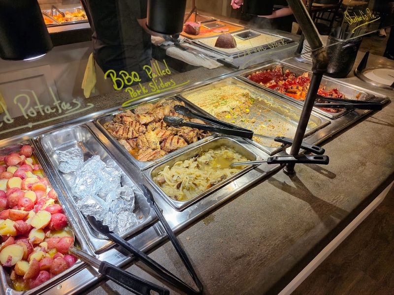 Hot Food Served Right Up to Closing Time