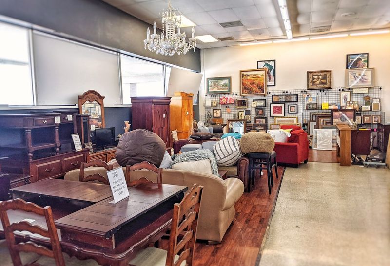 Furniture Finds That Furnish a Home for Less