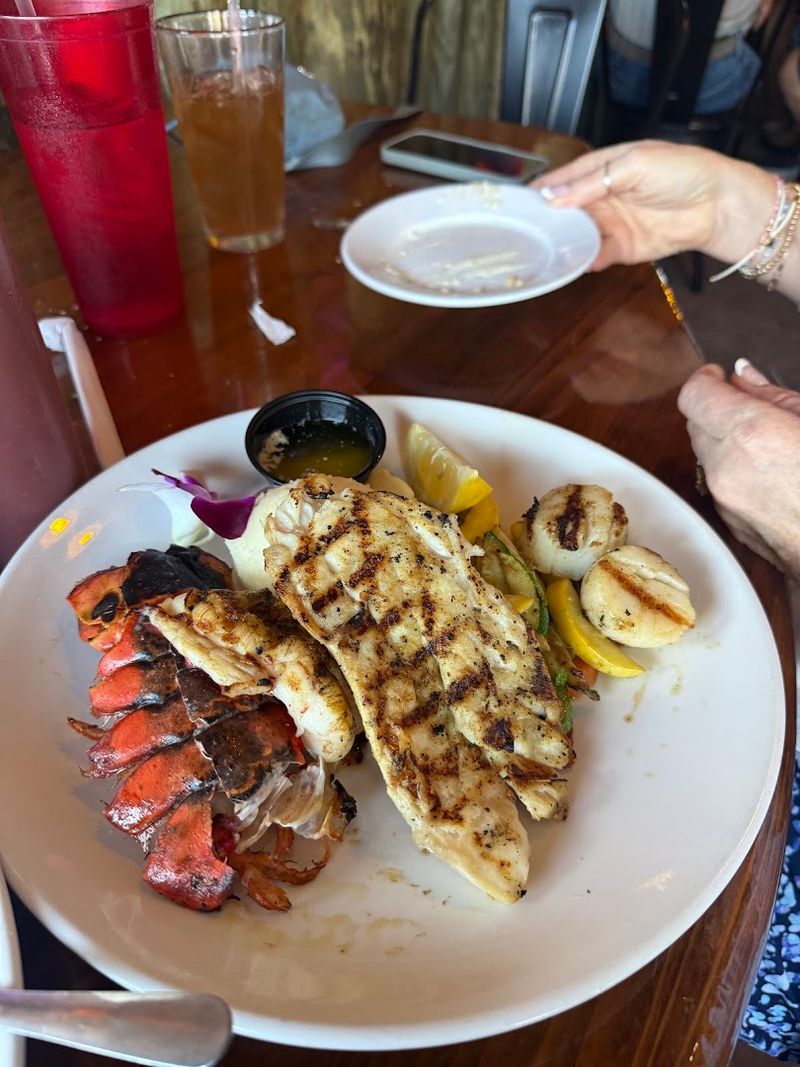 This old-school Florida seafood spot is where locals go when they want the freshest catch without the hype 5 Blackened Seafood Done the Right Way